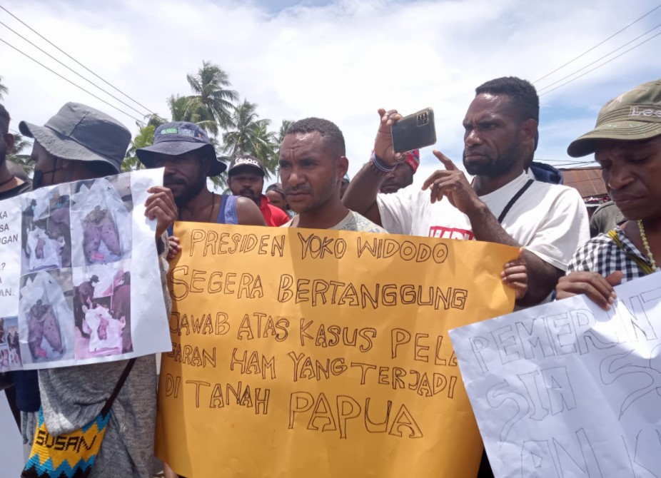 Mahasiswa Di Manokwari Demo Tuntut Penegakan Hukum Kasus Mutilasi Warga