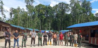 Sinergitas TNI, Polri dan Pemerintah Laksanakan Patroli di wilayah Distrik Naikere